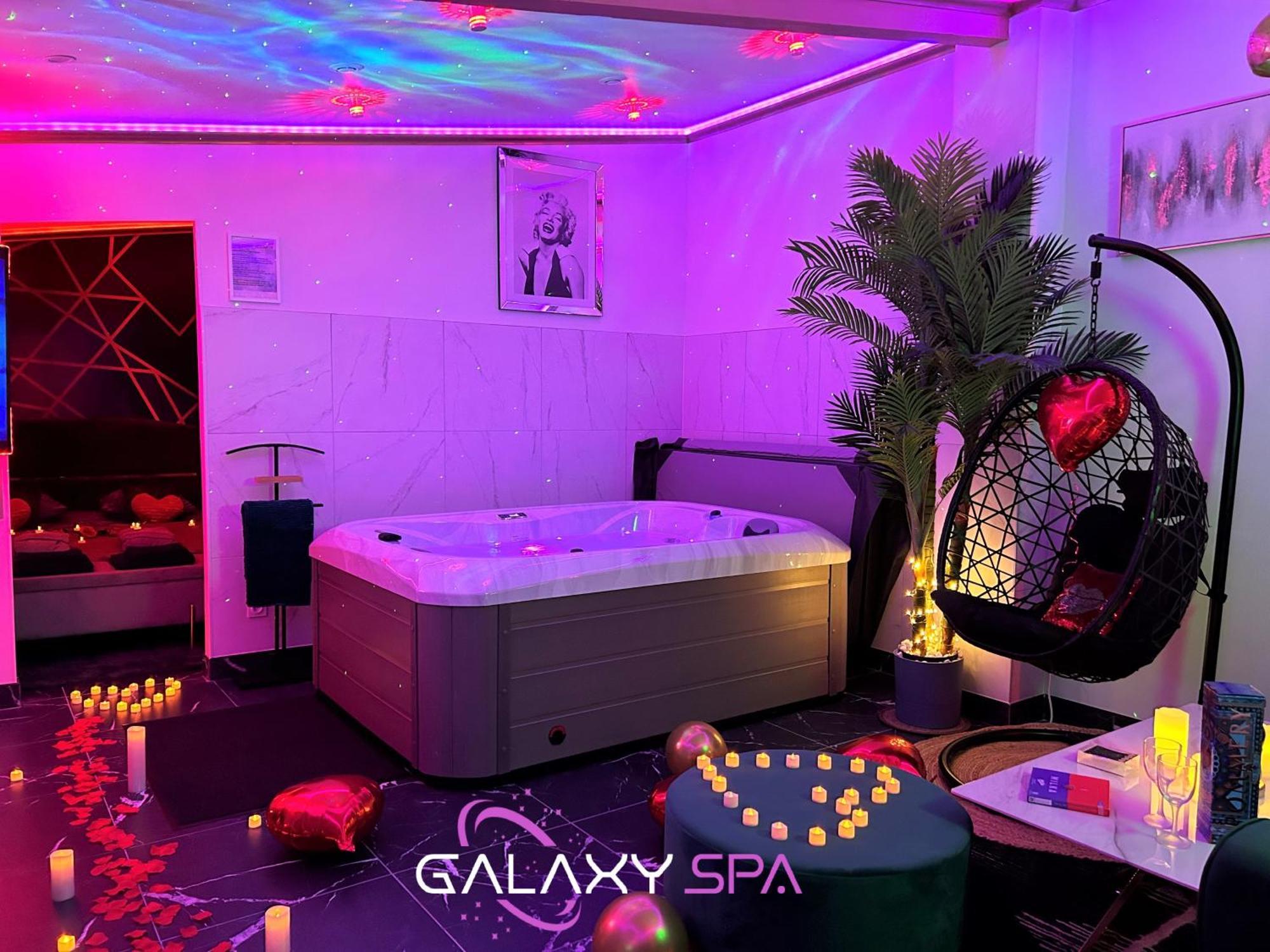Galaxy Spa - Suite Jupiter Jacuzzi Privatif Champigneulles エクステリア 写真