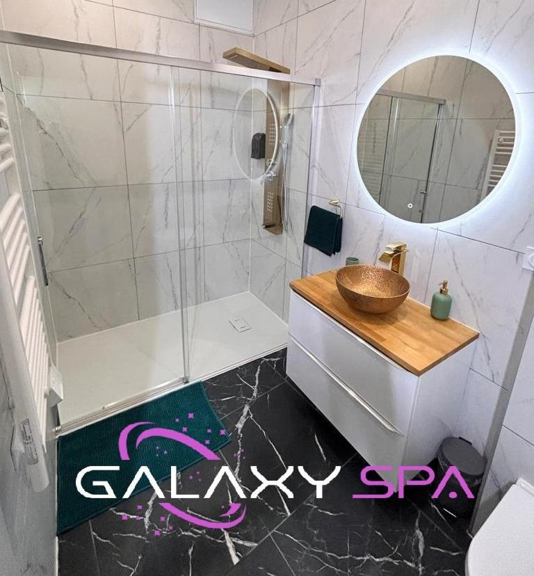 Galaxy Spa - Suite Jupiter Jacuzzi Privatif Champigneulles エクステリア 写真