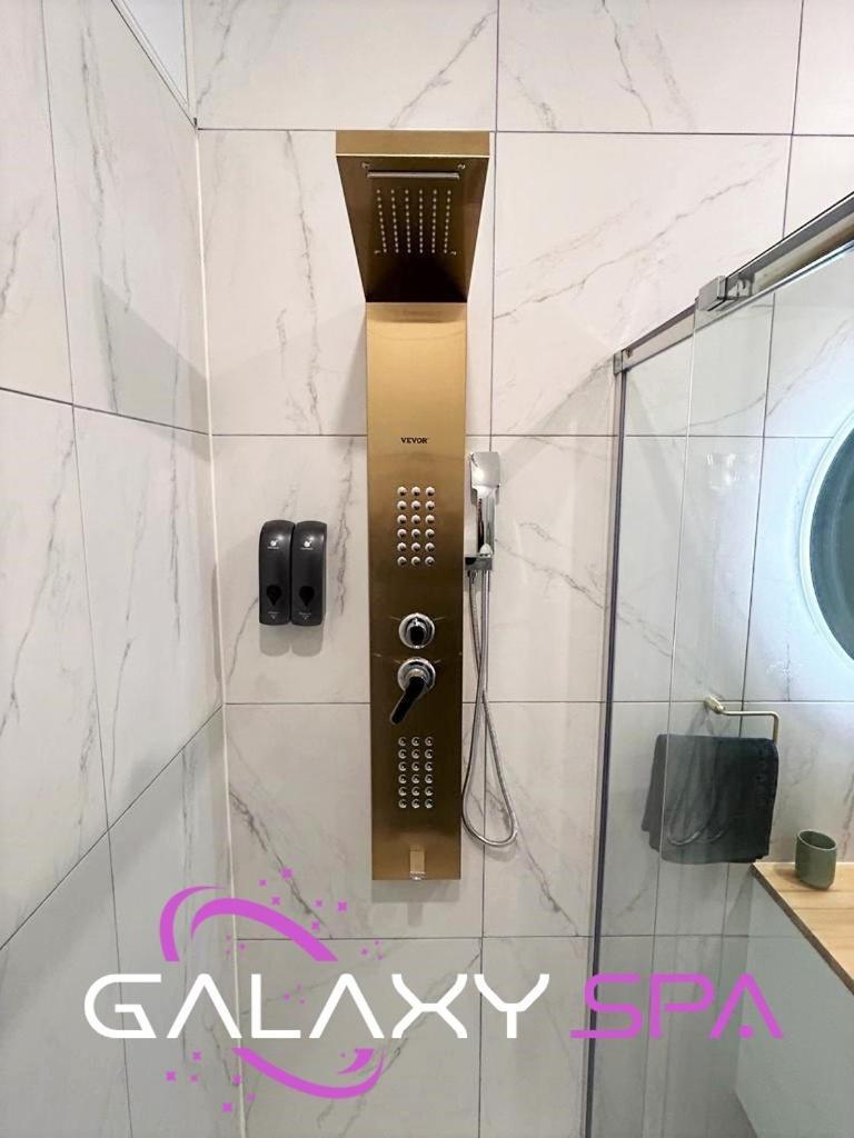 Galaxy Spa - Suite Jupiter Jacuzzi Privatif Champigneulles エクステリア 写真