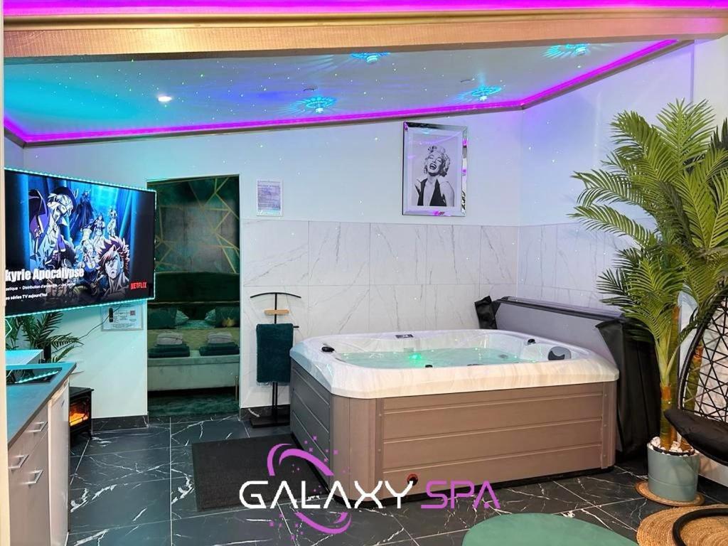 Galaxy Spa - Suite Jupiter Jacuzzi Privatif Champigneulles エクステリア 写真