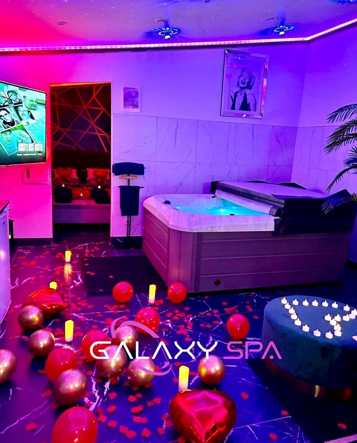Galaxy Spa - Suite Jupiter Jacuzzi Privatif Champigneulles エクステリア 写真