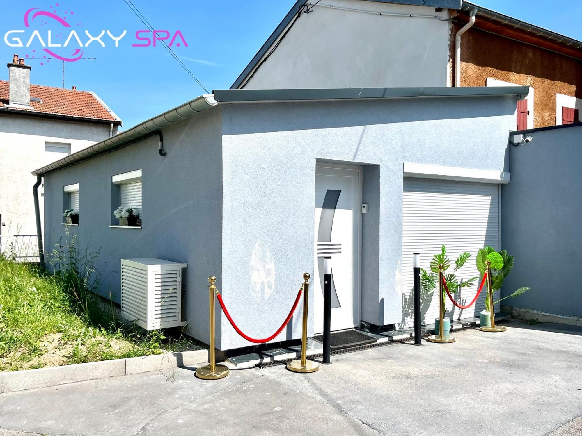 Galaxy Spa - Suite Jupiter Jacuzzi Privatif Champigneulles エクステリア 写真