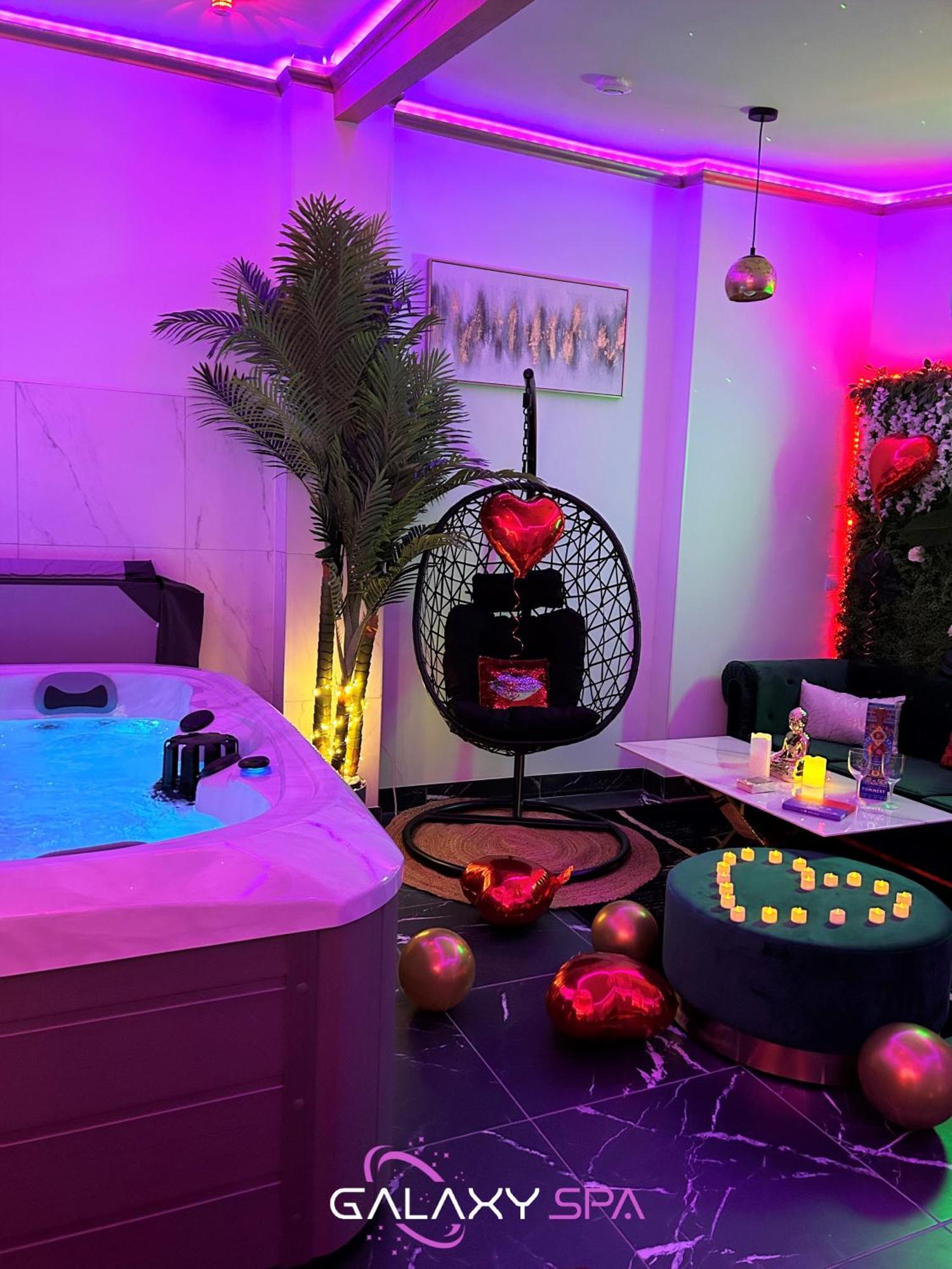 Galaxy Spa - Suite Jupiter Jacuzzi Privatif Champigneulles エクステリア 写真